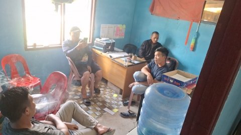 Tim Kerja PRM-AID Melepas Penat Saat Pendataan